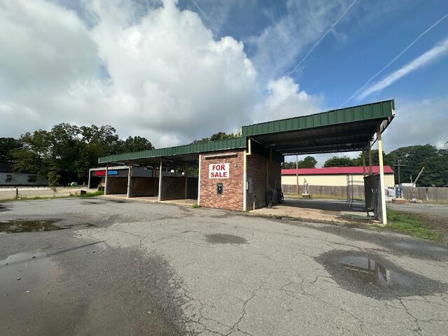 506 N Center