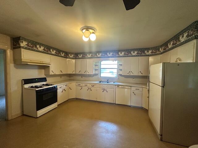 218 W 8th Street