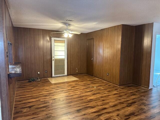 1212 Fairview Street