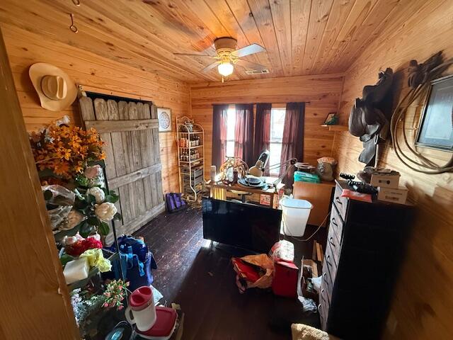 501 S Woodlawn Avenue