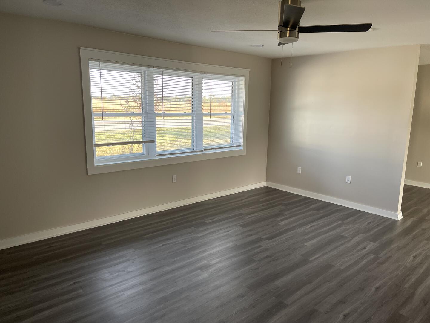 4035 Hwy 236 W