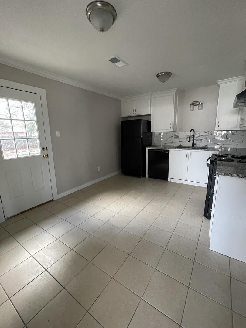 1215 Fairview Street